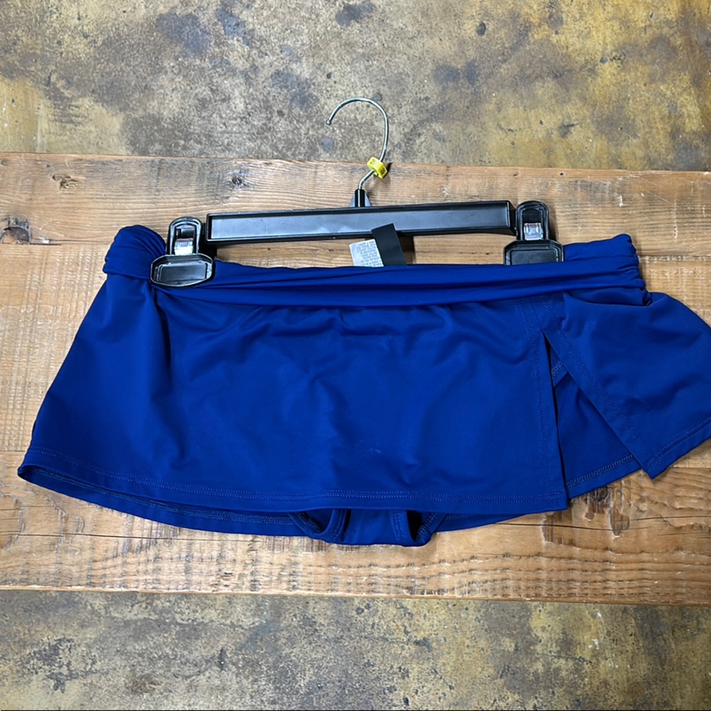 La Blanca Women's Swim Skirt - Royal Blue